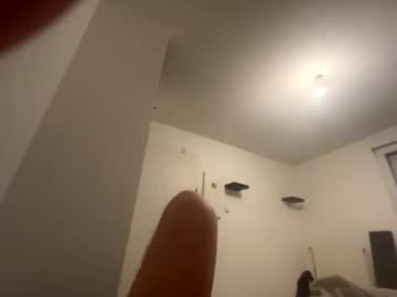 Exhiblyon3869 Chaturbate stream image from January 05, 2025