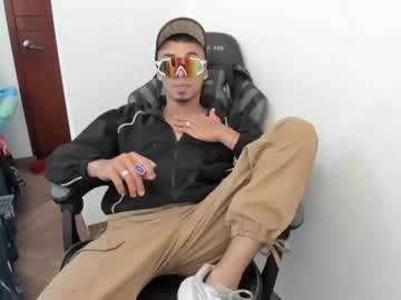 Joven777m Chaturbate stream image from January 05, 2025