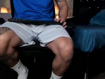 Mike2_Wills Chaturbate stream image from January 05, 2025