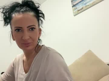 Karinablair Chaturbate stream image from January 05, 2025