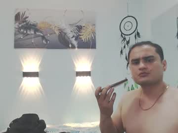 Nicki_Little Chaturbate stream image from January 05, 2025