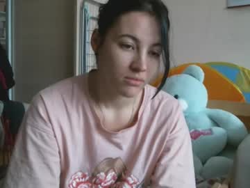 Prettybella_7 Chaturbate stream image from January 05, 2025