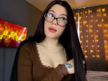 Alicecrimy Chaturbate stream image from January 05, 2025