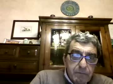 Iseolago Chaturbate stream image from January 05, 2025