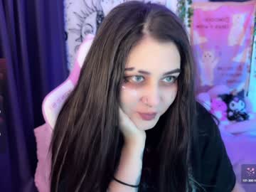 Kira_Yung Chaturbate stream image from January 05, 2025