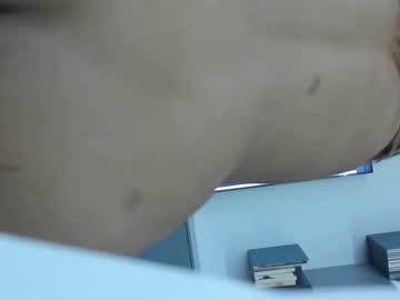 Starvenus33 Chaturbate stream image from January 05, 2025