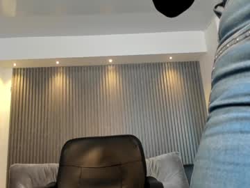 Charlotte_Whitee1 Chaturbate stream image from January 05, 2025