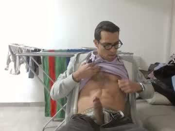 Pineapplezuby Chaturbate stream image from January 05, 2025