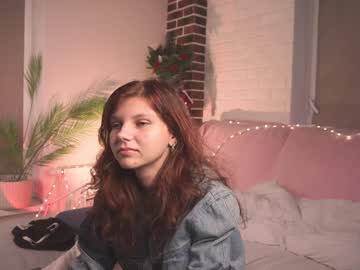 Erlineberkshire Chaturbate stream image from January 05, 2025