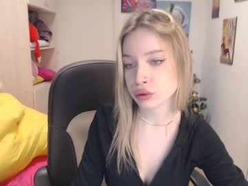 Heyydoraa Chaturbate stream image from January 05, 2025