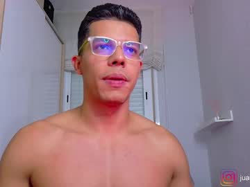 Myke_Jonnes Chaturbate stream image from January 05, 2025