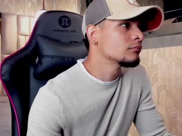 Aless_King Chaturbate stream image from January 05, 2025
