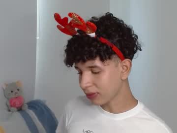 Cuddly_Twinkie Chaturbate stream image from January 05, 2025