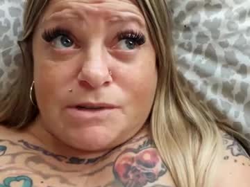 Bigblueeyesmomma Chaturbate stream image from January 05, 2025