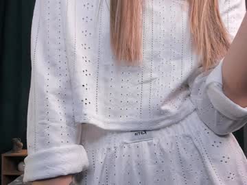 Fannyeagerton Chaturbate stream image from January 05, 2025