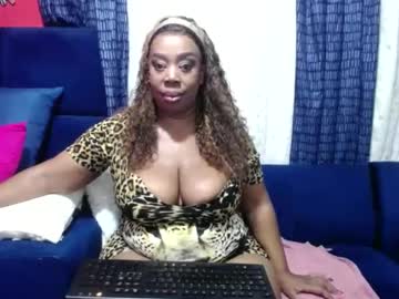 Crystaljes Chaturbate stream image from January 05, 2025