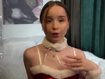 Polly_Dollie_ stream image from January 05, 2025