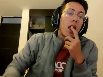 Akilesbailo Chaturbate stream image from January 05, 2025