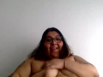 Gothcuntss Chaturbate stream image from January 05, 2025