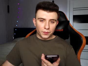 Honey_Furry Chaturbate stream image from January 05, 2025