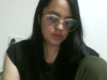 Saragiraldo02 Chaturbate stream image from January 05, 2025