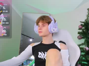 Yooung_Kitten Chaturbate stream image from January 05, 2025