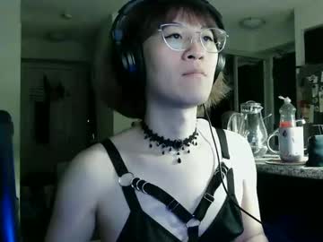 Creamy_Eclaire Chaturbate stream image from January 05, 2025