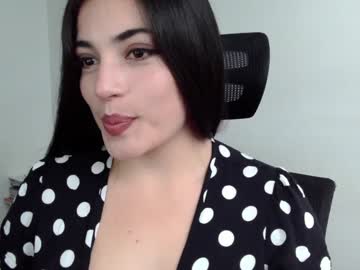Honey_Aynur Chaturbate stream image from January 05, 2025