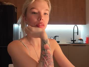 Olivia_Bells Chaturbate stream image from January 05, 2025