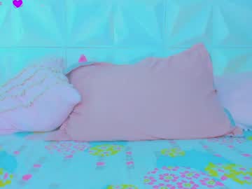 Katalinaxxxx Chaturbate stream image from January 05, 2025