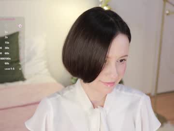 _Female_Essence_ Chaturbate stream image from January 06, 2025