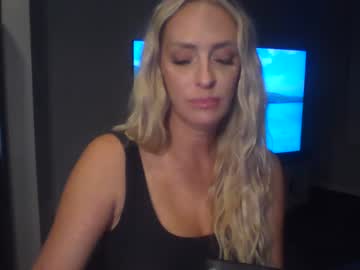 Dtfcouple_4u Chaturbate stream image from January 06, 2025