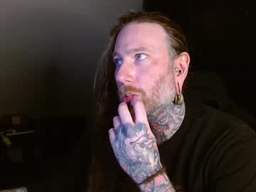 Longhair021 Chaturbate stream image from January 06, 2025