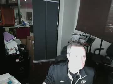 Lvcouple4fun Chaturbate stream image from January 06, 2025