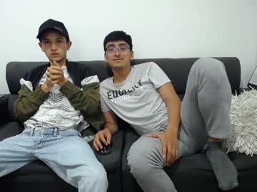Fallgays Chaturbate stream image from January 06, 2025