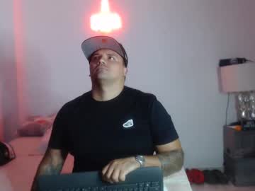 Pikoro_Gomez Chaturbate stream image from January 06, 2025