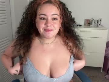 Ninaaarobertsss Chaturbate stream image from January 06, 2025
