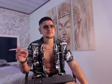 Andrew_Smiith_ Chaturbate stream image from January 06, 2025