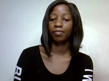 Melanie_Nay Chaturbate stream image from January 06, 2025