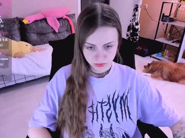 Nanitamoore Chaturbate stream image from January 06, 2025