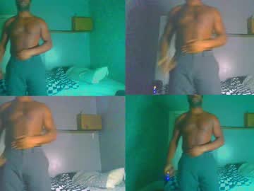 Clouvo Chaturbate stream image from January 06, 2025