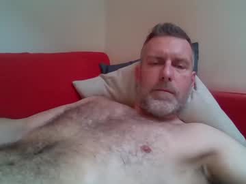 Redandbluecloud Chaturbate stream image from January 06, 2025