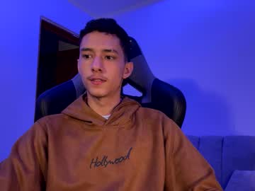 Santi_Twink19 Chaturbate stream image from January 06, 2025