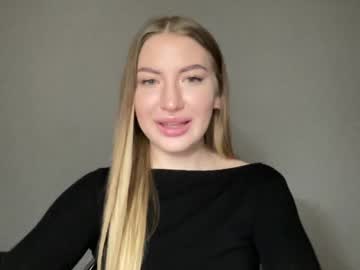 Milanaaa_ Chaturbate stream image from January 06, 2025