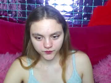 Blondmaya Chaturbate stream image from January 06, 2025