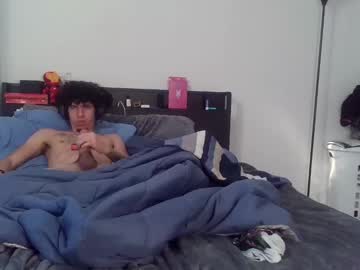 Curlyandmixed Chaturbate stream image from January 06, 2025