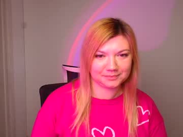 Molly_Moree Chaturbate stream image from January 06, 2025