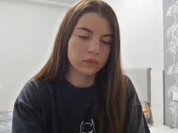 Littlebarbie044 Chaturbate stream image from January 06, 2025