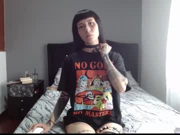 Lunaperci Chaturbate stream image from January 06, 2025