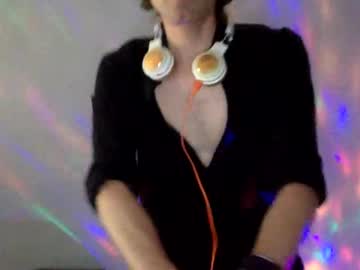 Aaronwhiteus Chaturbate stream image from January 06, 2025